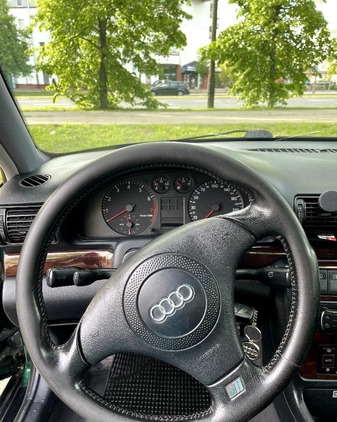 Audi A4 cena 3250 przebieg: 227387, rok produkcji 1998 z Warszawa małe 37